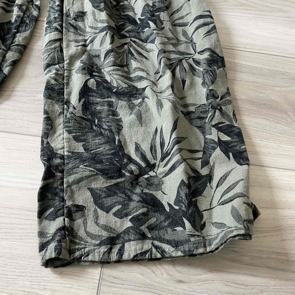 Copy of Old Navy Womens Patterned Sleeveless Floral Jumpsuit Size Large - Picture 2 of 5